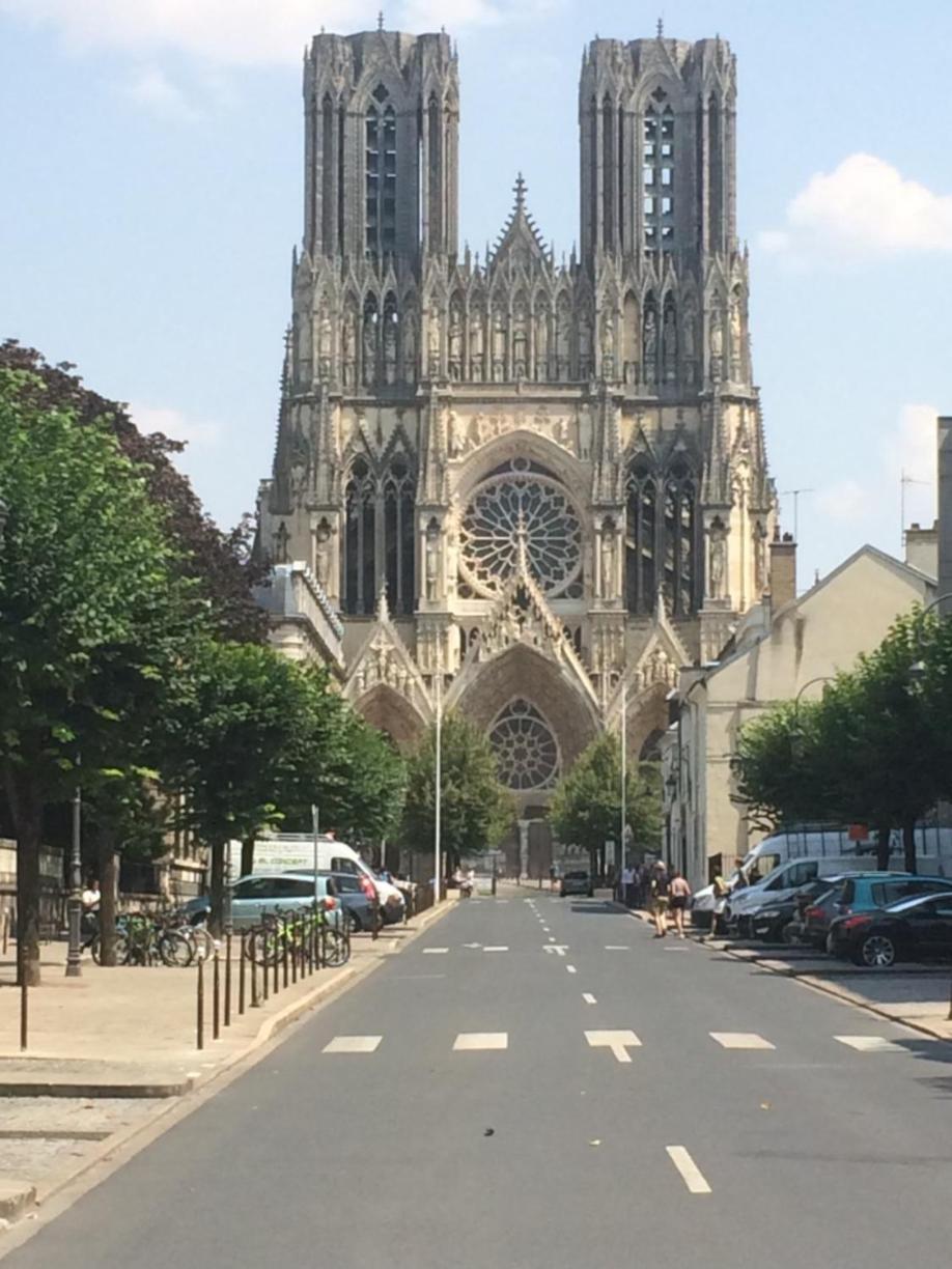 Le Grand Est Scandinave, Centre Ville, Proche Cathedrale Reims Luaran gambar